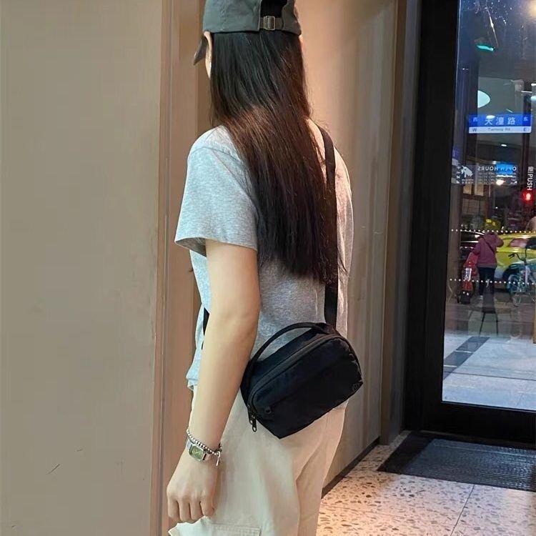 2024 Casual Trend Unisex Large Capacity Nylon Fanny Pack Women's Street Style Waist Bag Zipper Shoulder Crossbody Chest Belt