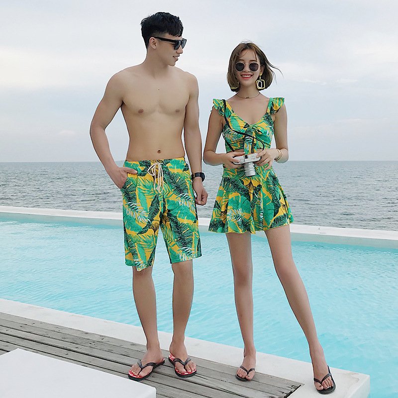 Hot Couples Swimwear Ruffle-Sleeve Two-Piece Tropical Plant Printed Bathing Suit And Swim Trunks For Couple