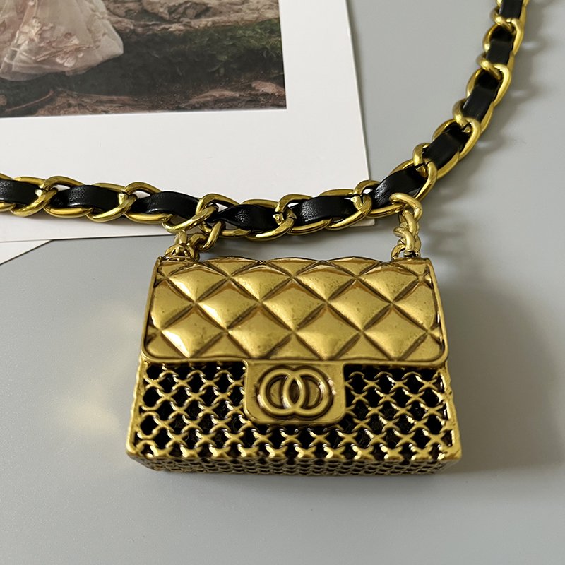 New Designs Black Gold Woven Leather Chain Belt Metal Waist Chain Small Bag Pendant Belt