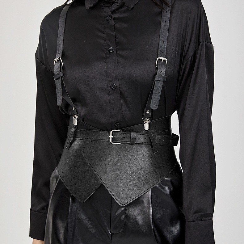 Women's Body Harness with Detachable Strap Vest Punk Leather Chain Designer Belts Goth Costume Accessories Belt
