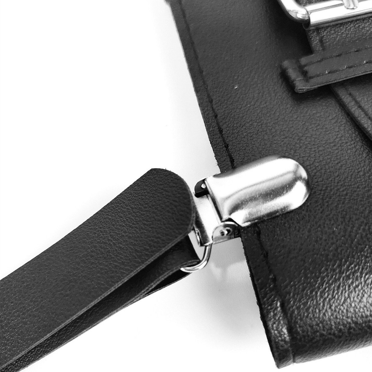 Women's Body Harness with Detachable Strap Vest Punk Leather Chain Designer Belts Goth Costume Accessories Belt