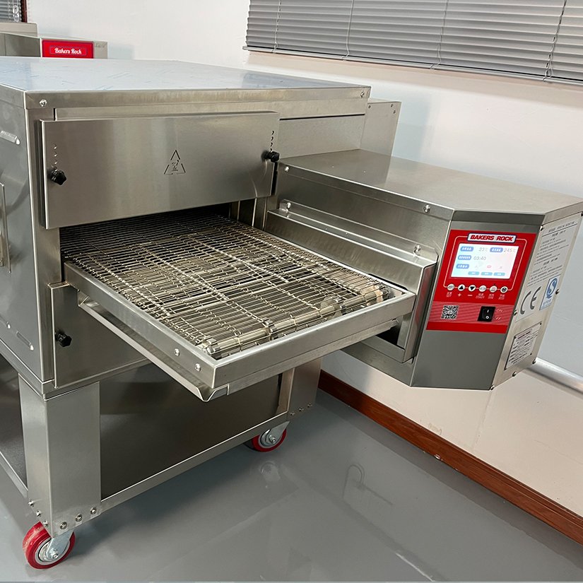 Chain Domino's Pizza Oven "Hot Air" Rolling Belt Commercial Oven Large Capacity Pizza Oven Conveyor Electric For Sale