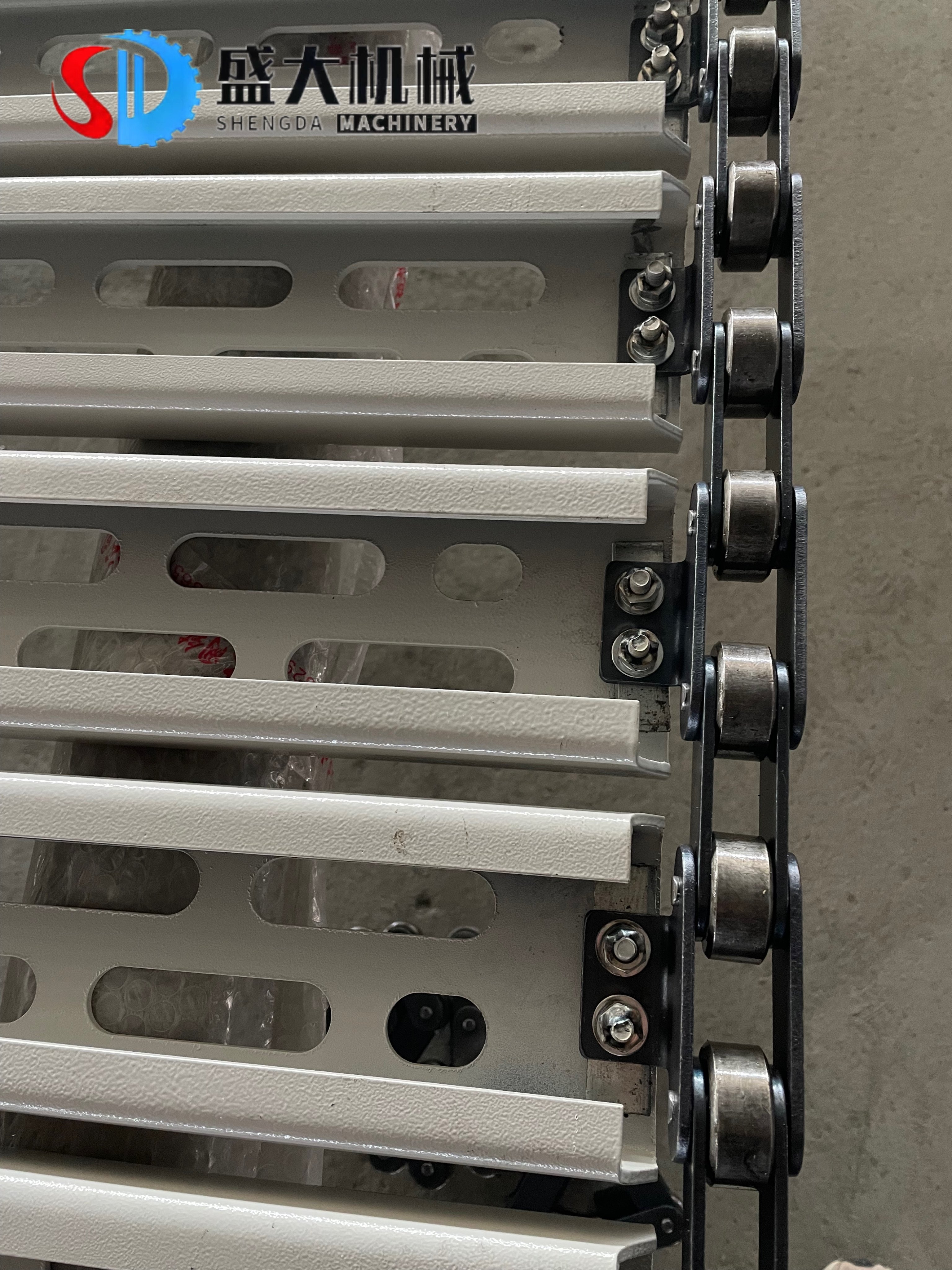 High Load Stainless Steel Perforated Plate Chain Conveyor Belt