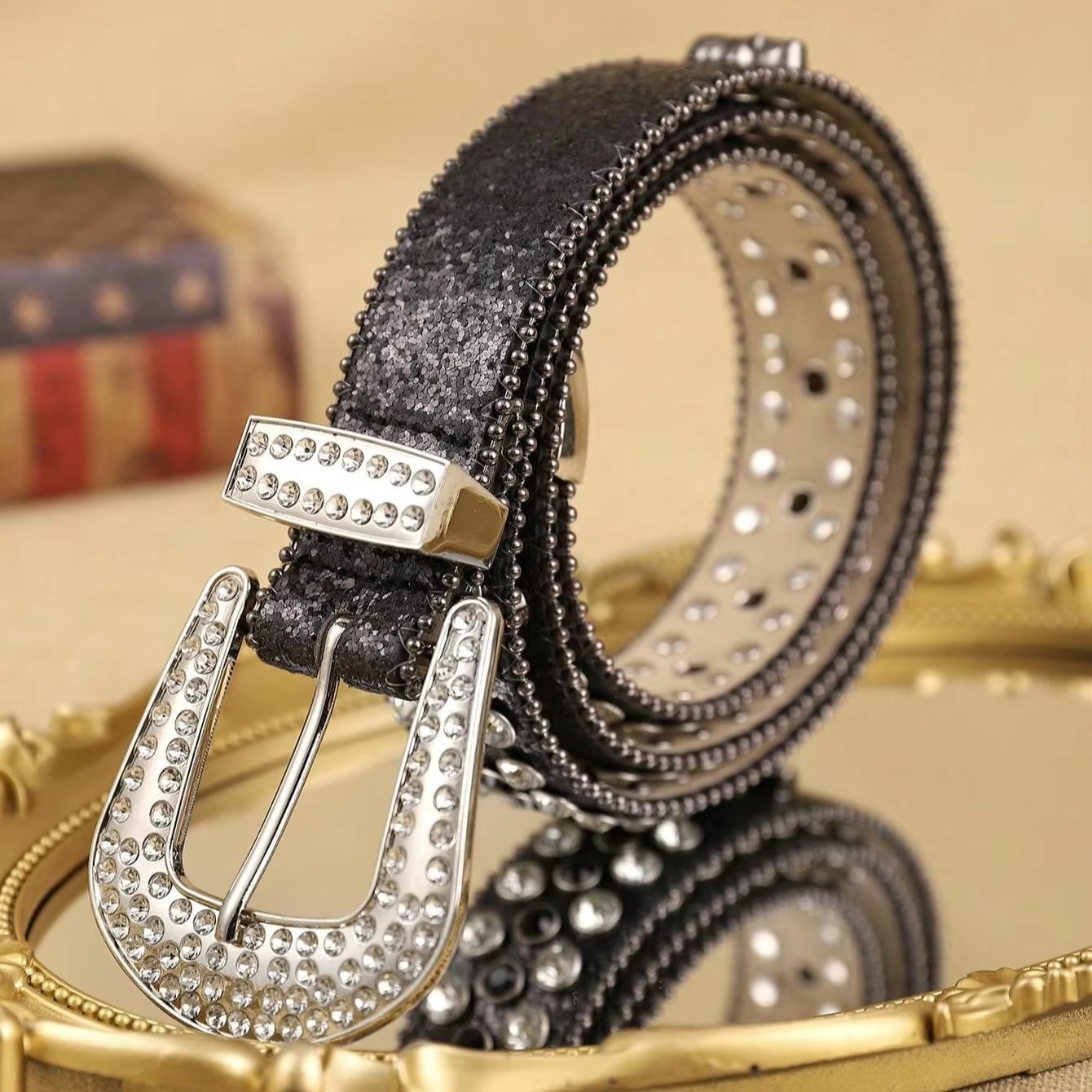 Dark Rock Skeleton Boho PU (Polyurethane) Fashion Men's Belt with Pop Black Chain Dot Diamond Everyday Use Suitable