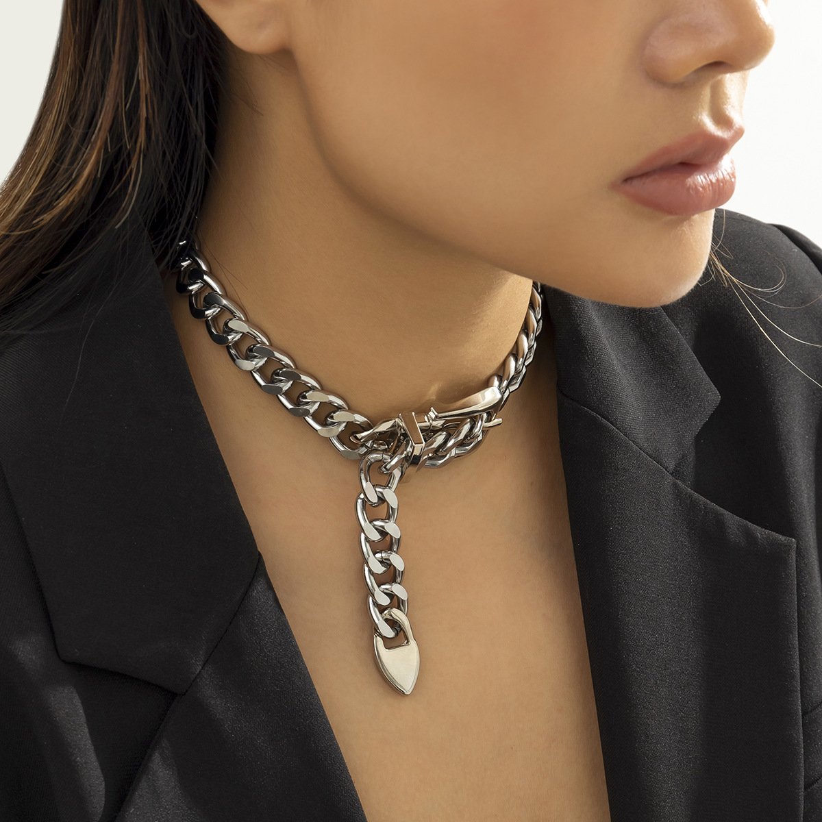 Hip Hop Necklace Simple Belt Buckle Chain Collarbone Necklace Vintage Necklace