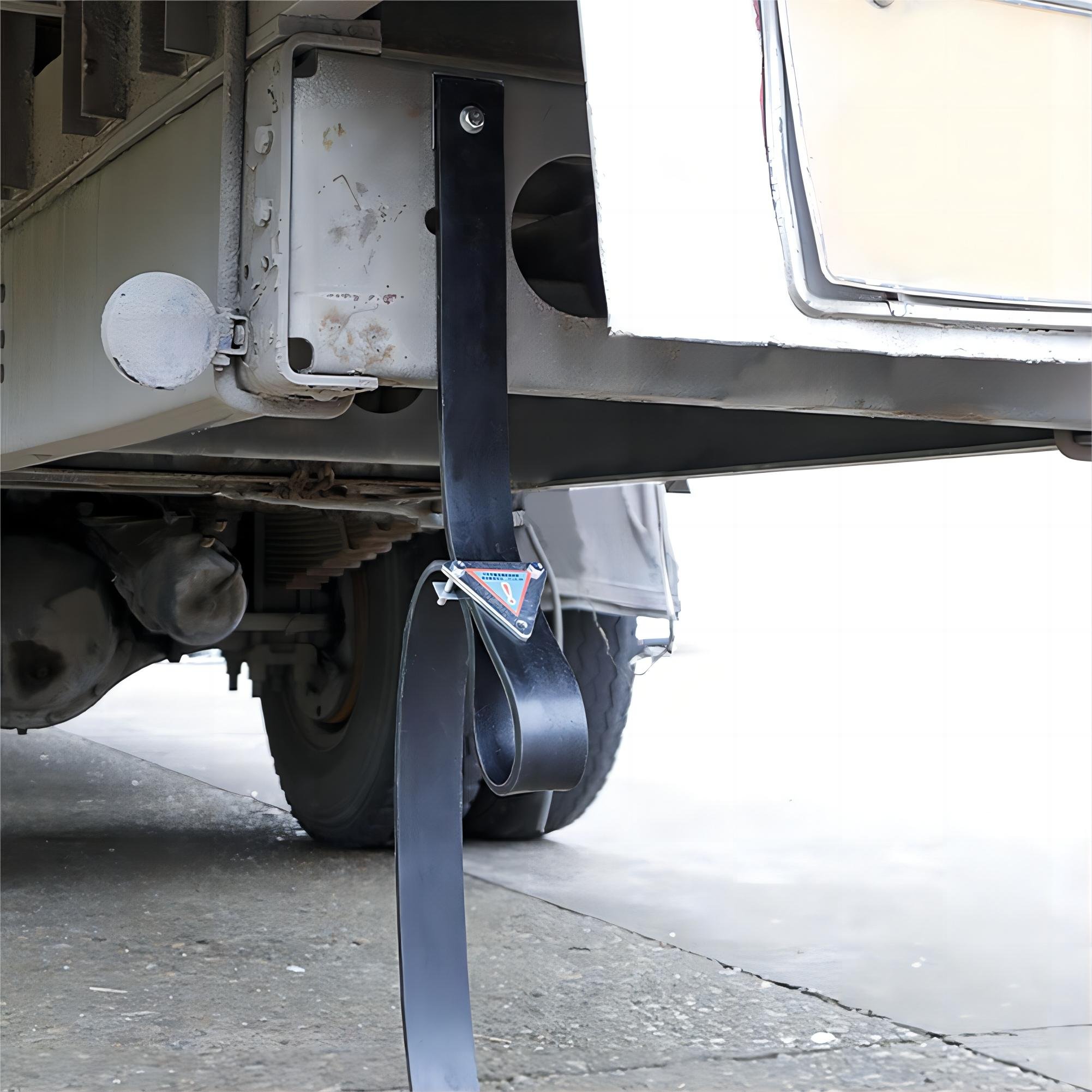 T085 Anti-Static Rubber Ground Electrostatically Conductive Straps Chain Belt Chain 1.6m Truck Rubber Strap against static
