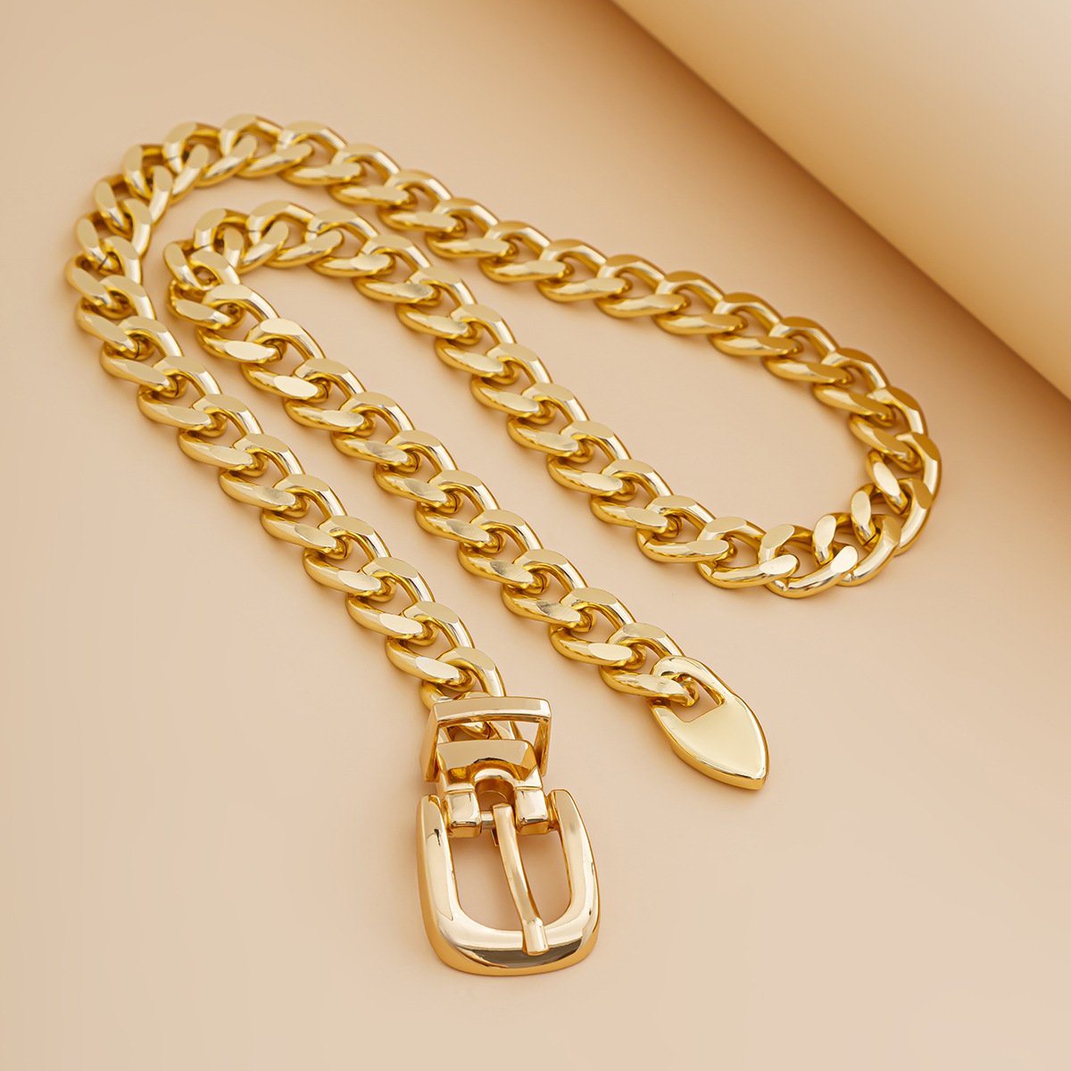 Fashion Belt Buckle Design Big Chain Necklace Women Statement Jewelry Neck Accessories Long