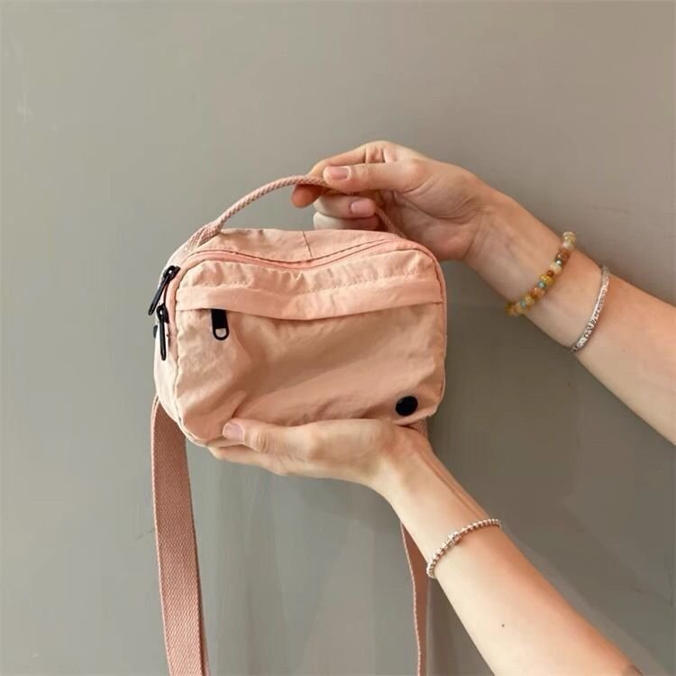 Custom Logo Waterproof Nylon Fanny Pack for Women Summer Clear Waist Bag with Adjustable Belt for Rave Festival Travel Party