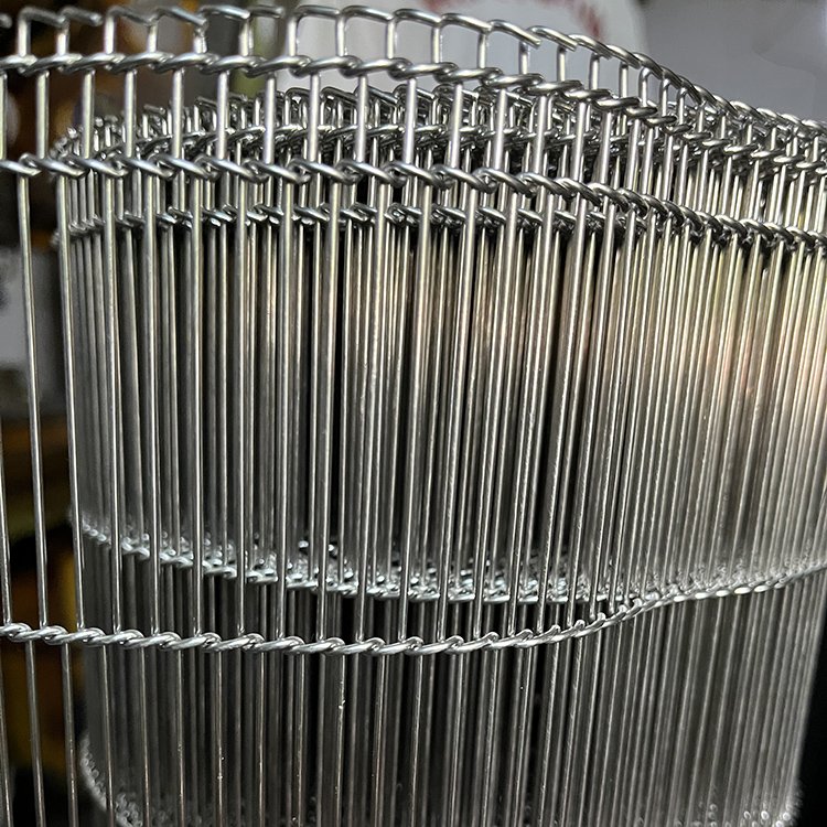 Customized size manufacture silver stainless steel metal mesh conveyor belt for egg conveying