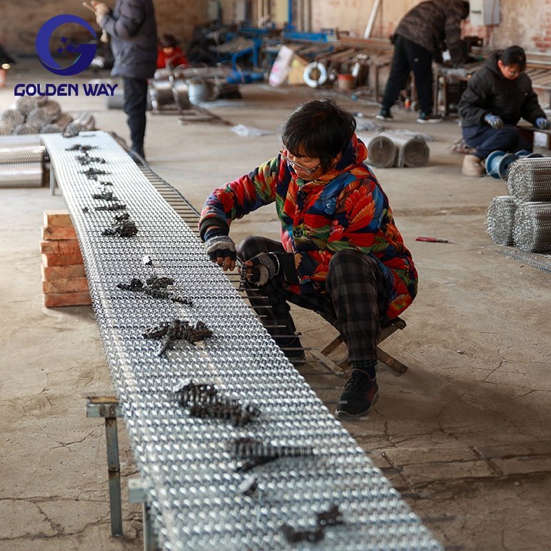 Food Grade Stainless Steel Woven Wire Mesh Conveyor Belts SS Chain Link Conveyor Belts For Freezing