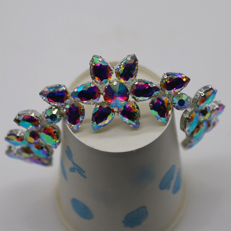 Sliver Base Stylish Exceptional Luster Multi-Shapes Diamond Rhinestone Applique Patch For Bag Shoes Clothing Accessories