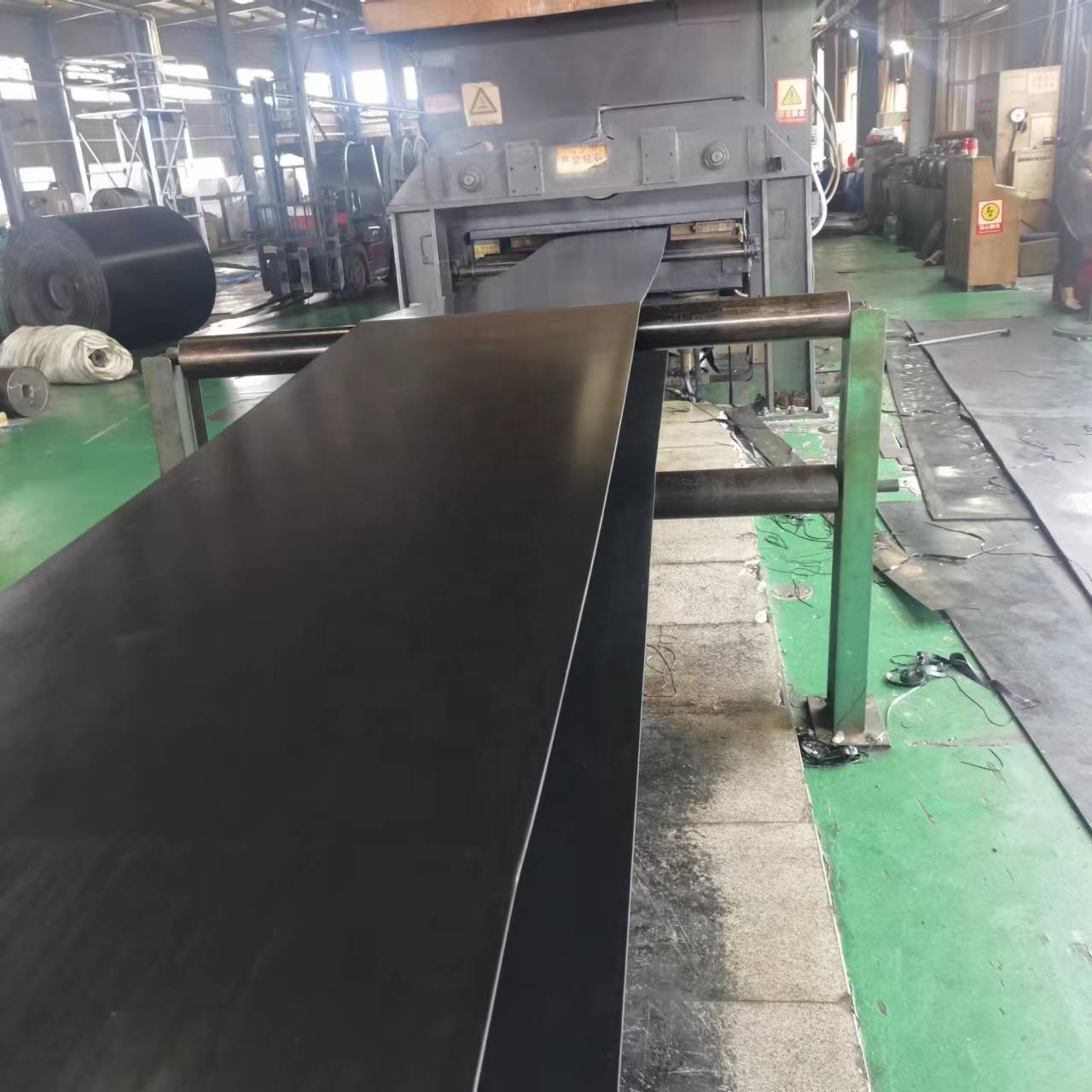 Rubber Belt Conveyor 500-2200mm Insertion Industrial Nylon Conveyor Belt for Machine Cheap Conveyor Chain