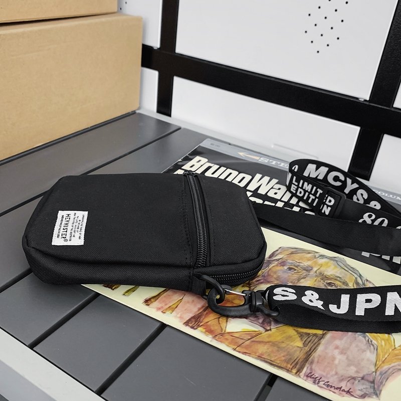 Fashionable Unisex Casual Messenger Bag Multi-Layer Wear Resistant and Waterproof Fabric Cross-Body with Letter Bow Decoration