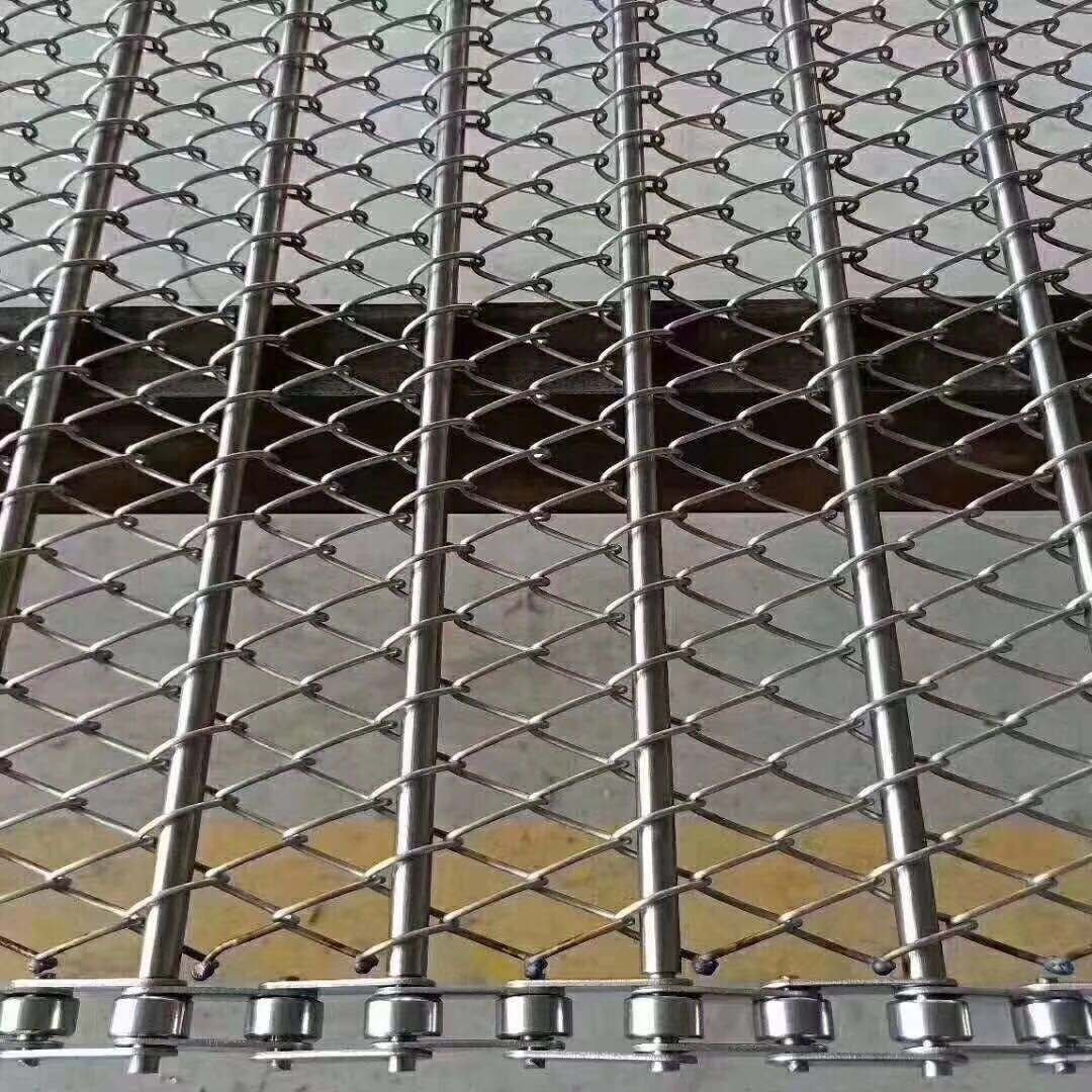herringbone stainless steel conveyor belt with baffle stainless steel chain conveyor wire mesh belt