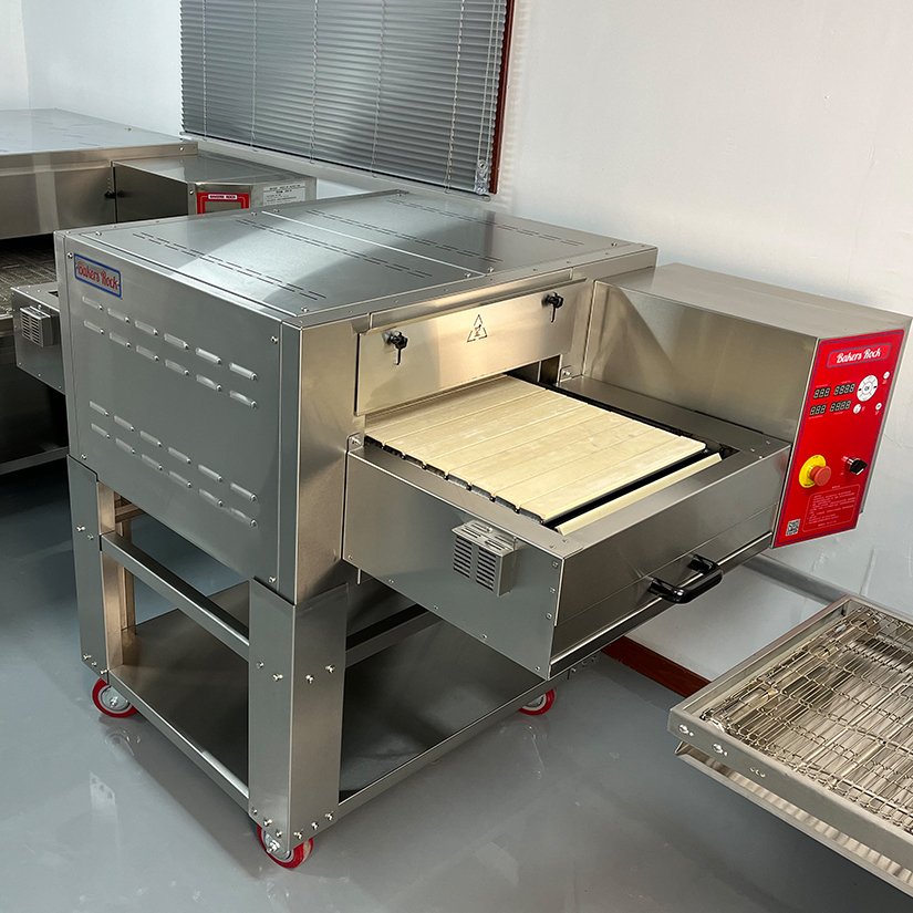 Pizza Vending Machine 450 Degree Stone Conveyor Belt Pizza Oven For Sales