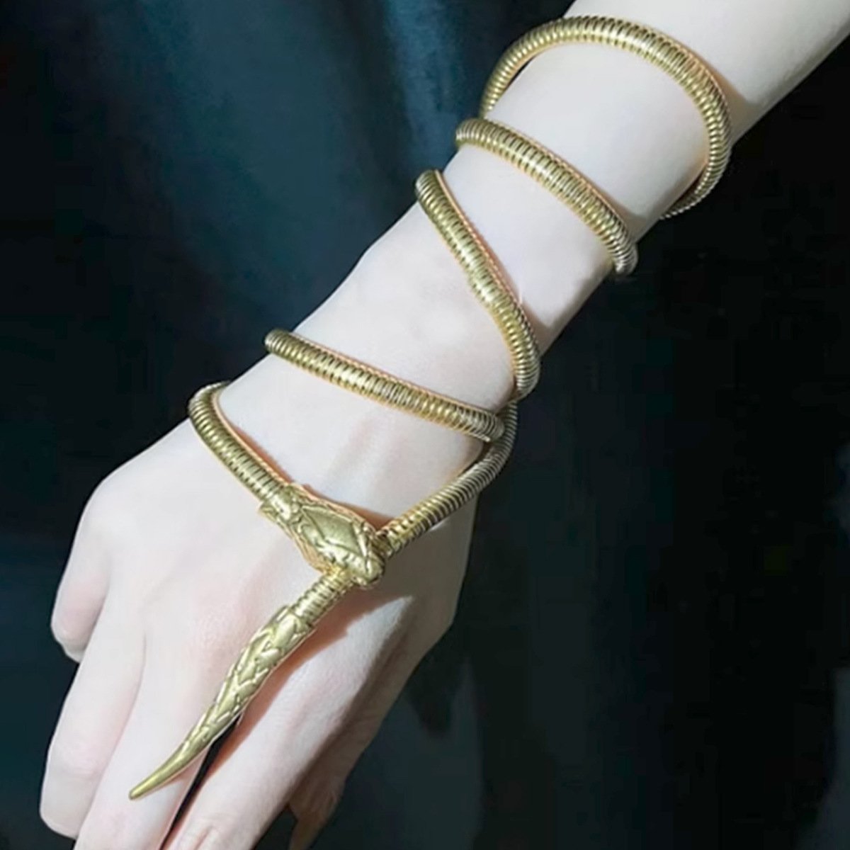 Famous Designer Belts Catalogue Snake Shape Waist Belt Alloy Necklace Bracelet Jewelry Women Fashion Dress Suit Decorations