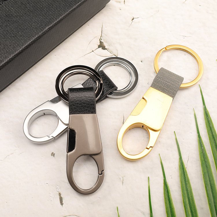 Factory Custom Luxury Promotional Gift Sets, Premium Soft Car Leather Keychain Key Holder with Snap Hook