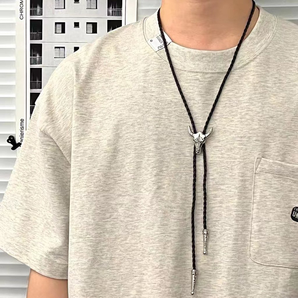 New arrival Adjustable cow head vintage shirt chain solid polo neckline rope leather necklace bolo tie Tie
