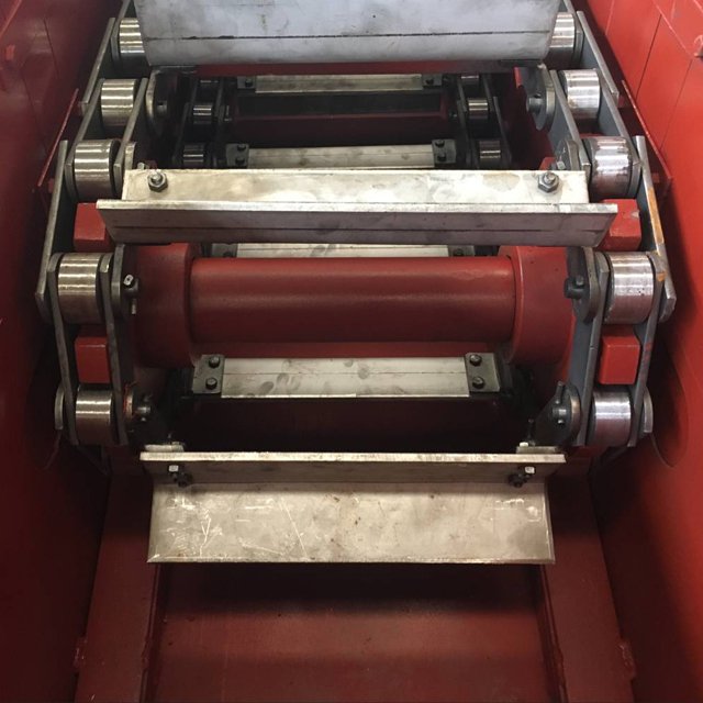 Belt Scraper Chain Conveyor Scraper with Sharp Top Conveyor Chain of Stainless Steel For Coal Tunnel Mine For Sale