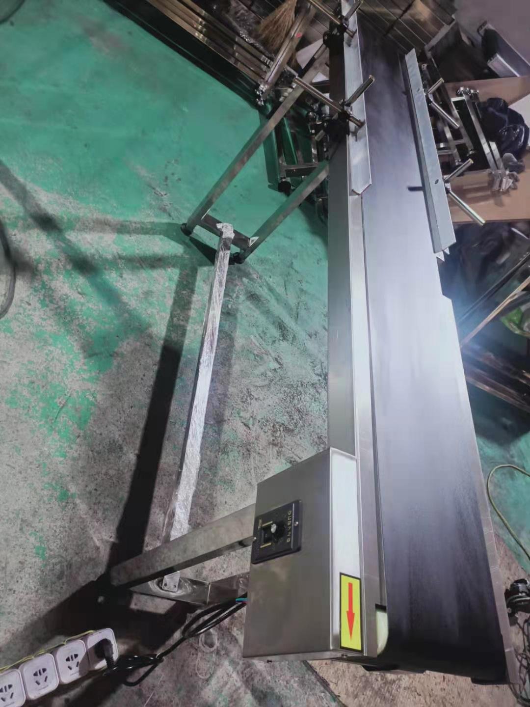 China original factory customized high efficiency powered assembly line belt conveyor for sale