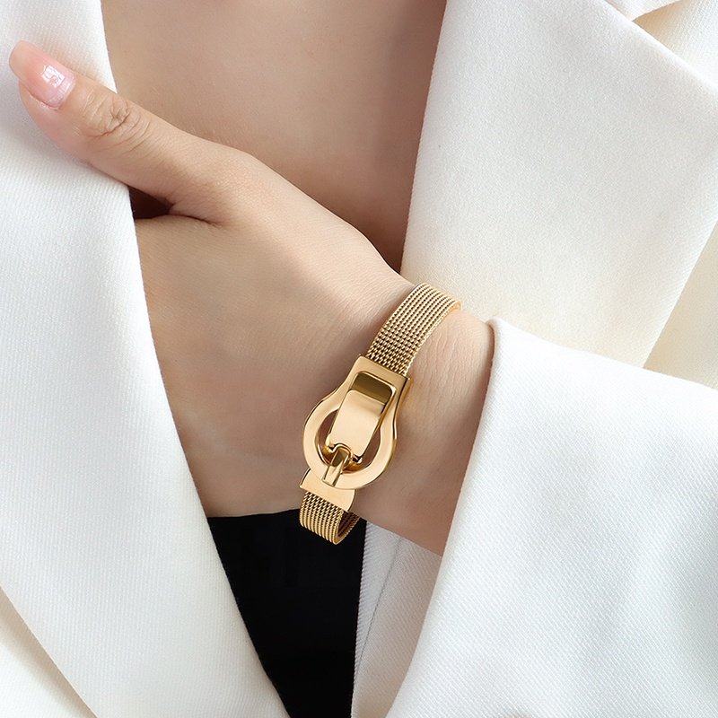 Small Luxury Watch Belt Buckle Magnet Bracelet Hand Jewelry Plated 18K Gold Geometric Chain & Link Bracelets Titanium Steel