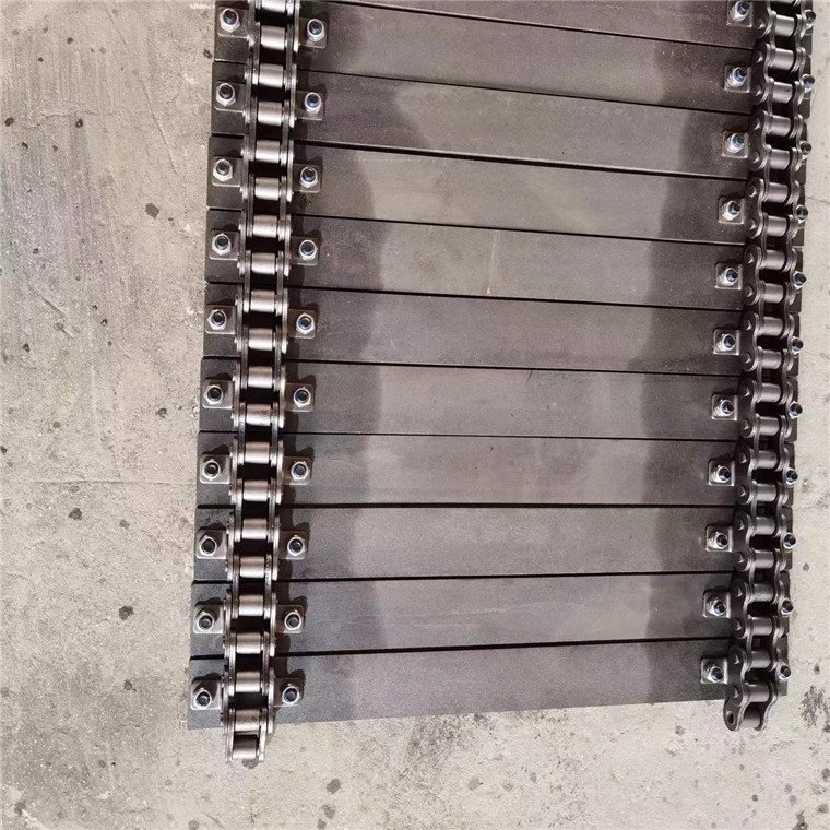 ZhiGong chain conveyor heavy scraper elevator metal conveyor belt waterproof plate chain assembly line conveyor belt