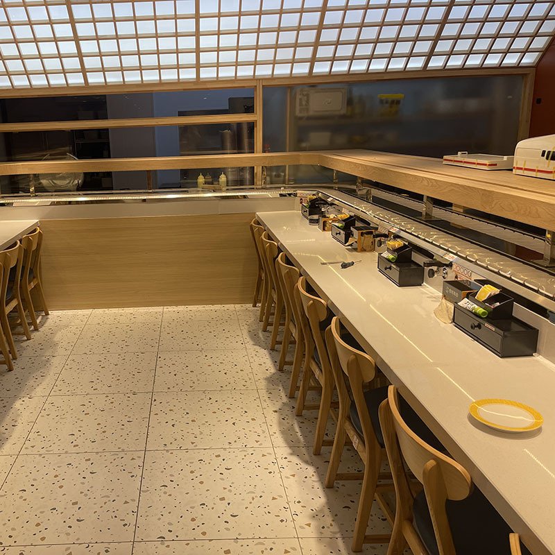 Factory selling Sushi Robot Train Conveyor Belt System Sushi Bar Running Machine/Sushi Conveyor System For Restaurant