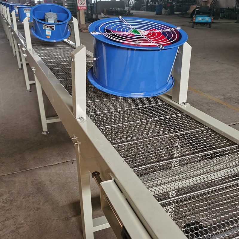 Manufacturers customized processing of high temperature resistant 304 stainless steel mesh belt conveyor