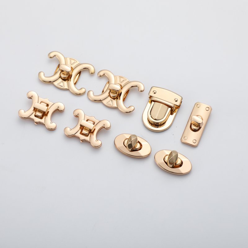 Custom colorful swivel carabiner logo metal bag hardware metal dog buckle handbag hardware d ring bag parts