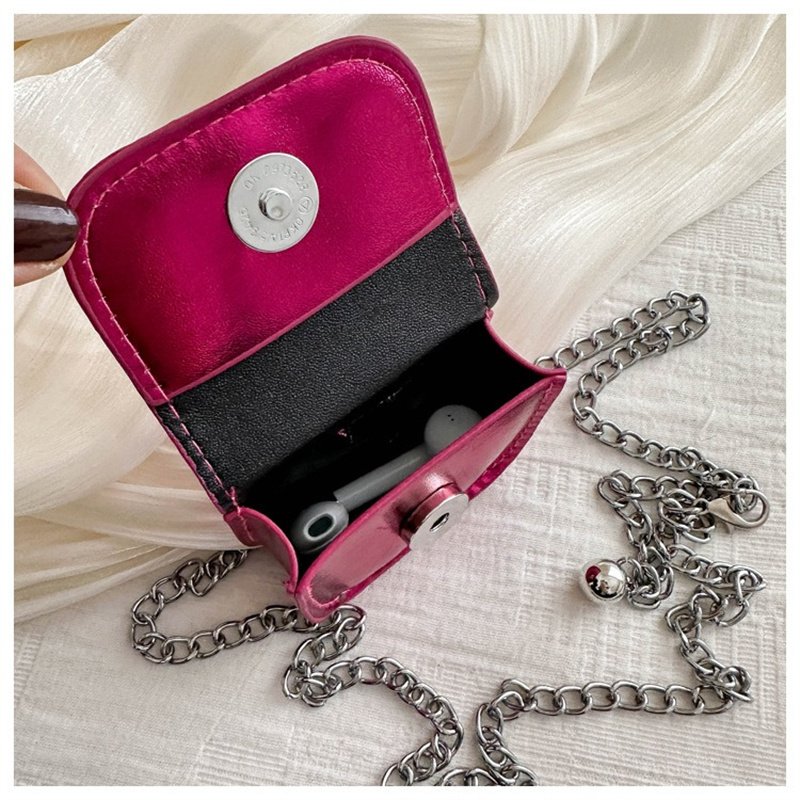 Hot Selling Designer Crocodile Belt Bag Patent Leather Triangle Bag Round Chain Crossbody Bags For Girl Personality Waist Pack