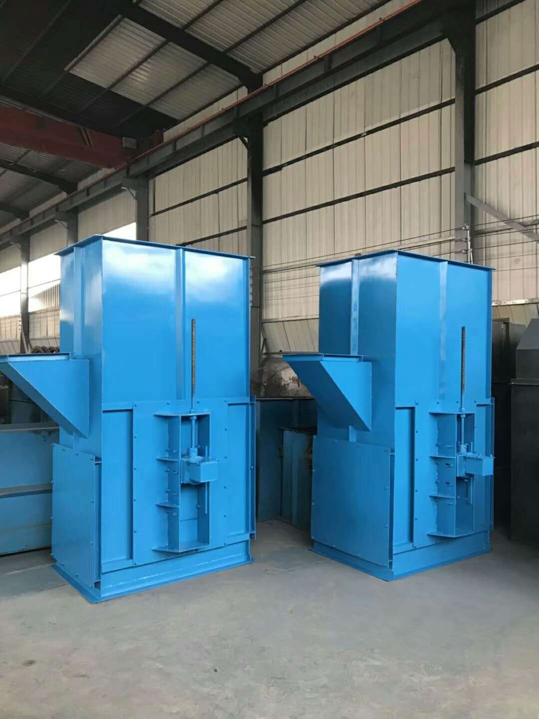 Cement bucket elevator NE30 sand plate chain bucket elevator cinder bucket elevator