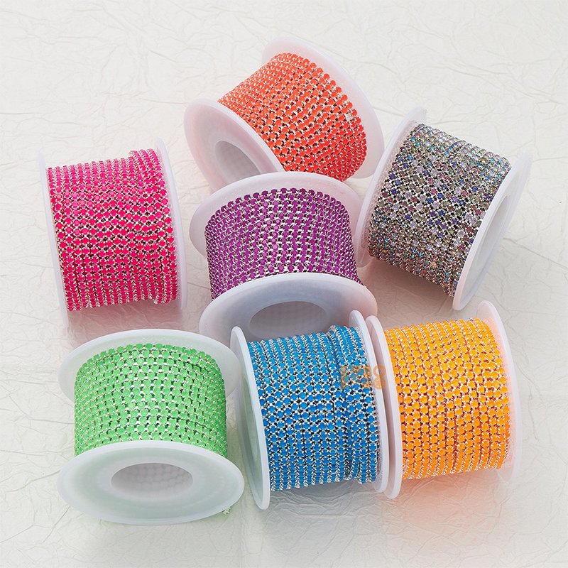 2025 New Arrival Colorful Rhinestone Chains Dense Fancy Chain Apparel Sewing Glass Rhinestone Cup Chain With Colorful base