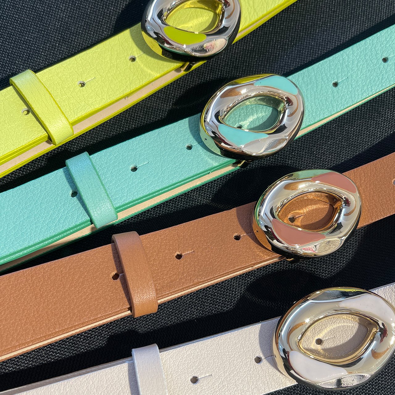 Top quality Genuine Leather Fashion Woman Belt Made in Italy with lt gold beige enamel ring chain buckle