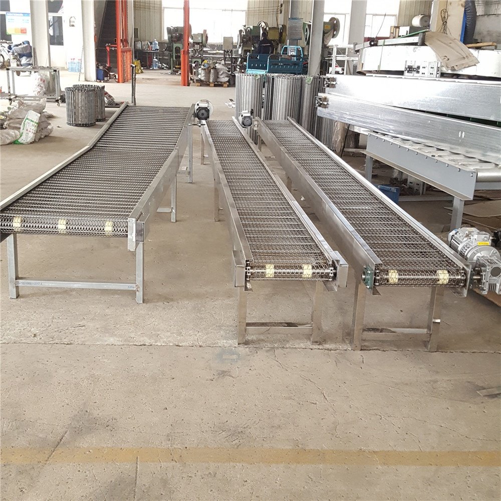 Belt conveyor for draining and cleaning equipment of stainless steel chain-type mesh belt conveyor for food industry