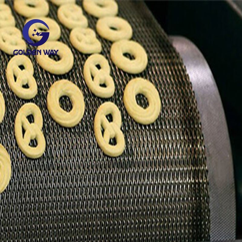 Manufacturer SS304 Efficient Heat Resistant Stainless Steel Spiral Wire Mesh Conveyor Belt For Tunnel Oven Chain