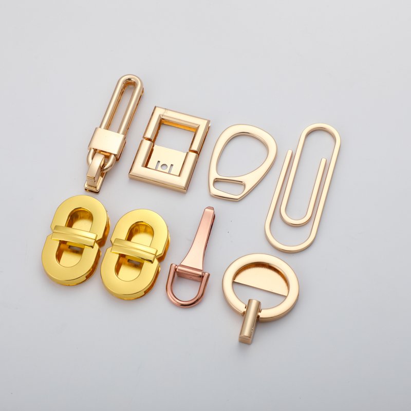 High quality apparel accessories metal logo name plate fashion trend handbag garment and clothing