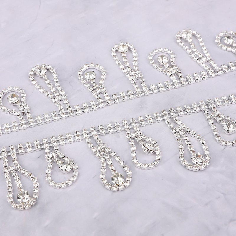 Factory Direct Sales of Long Tassel Metal Rhinestones Crystal Decorative Chains for Wedding Belts and Garment Bags