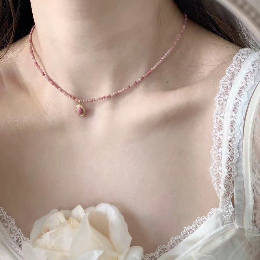 Personalized Exquisite Necklace Necklace Tender Pink Chalcedony Beaded Necklace