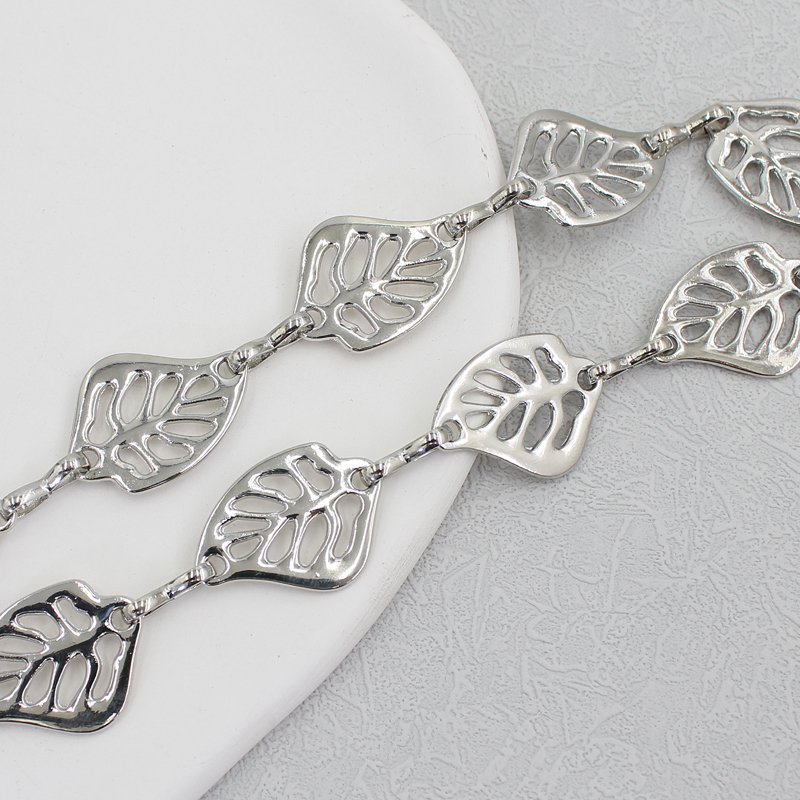 New Ladies Fashion Accessories Luxury Designer High Quality Silver Metal Thick Chain Waist Belts for Women