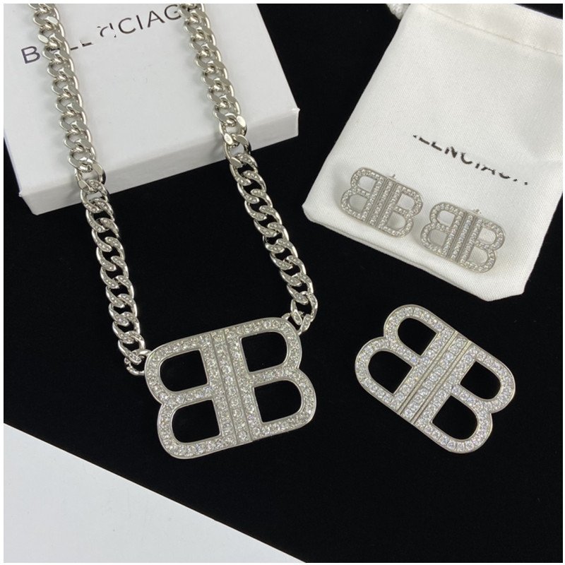 Fashion Designer Inspired Jewelry Famous Brands Bangles Luxury Earrings Cc D Double G Women Earrings Necklace Wholesale