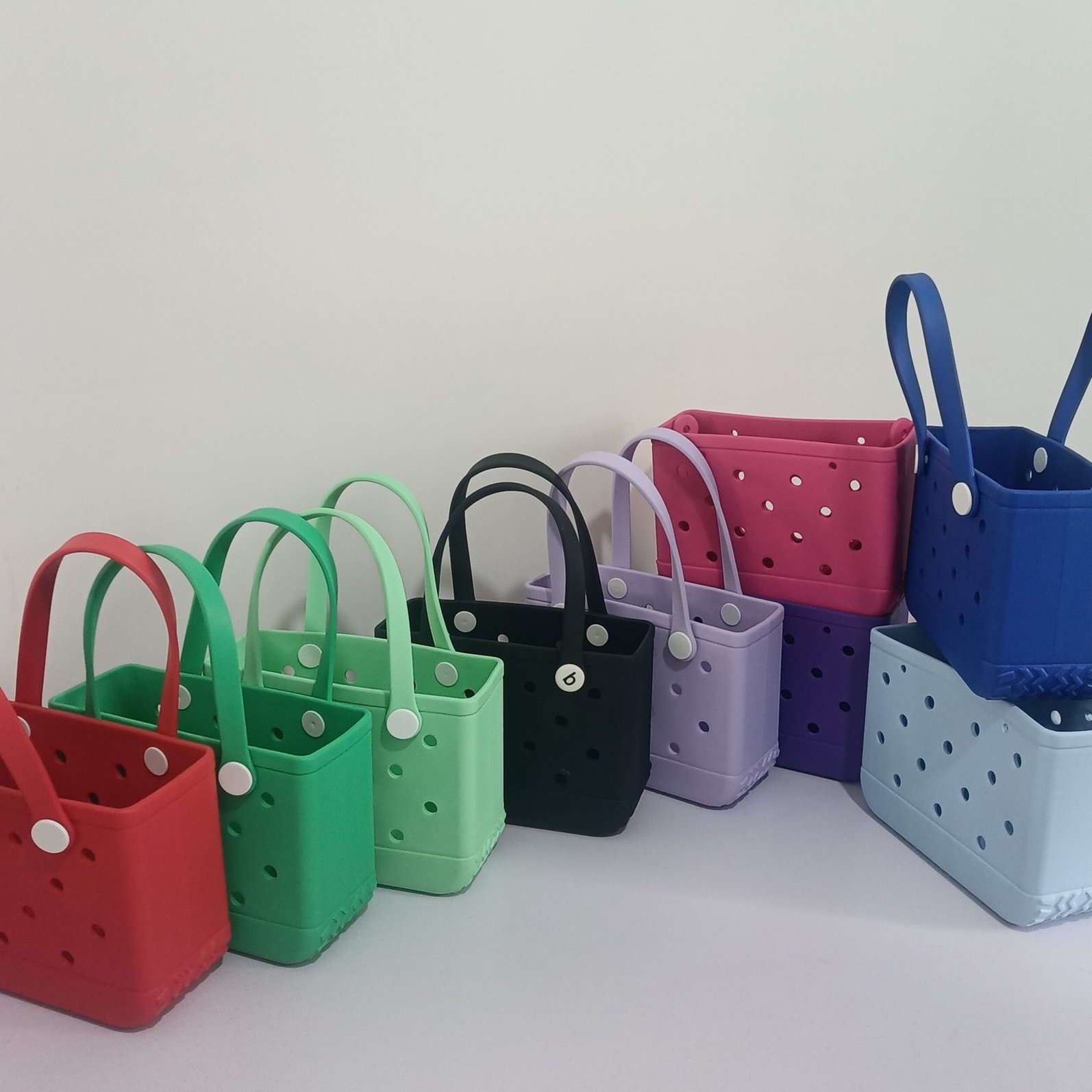 Wholesale Custom Small Eva Silicone Checkered Shopping Basket Summer Beach Croc Tote Handbags Borsa Croc Bogg Bags