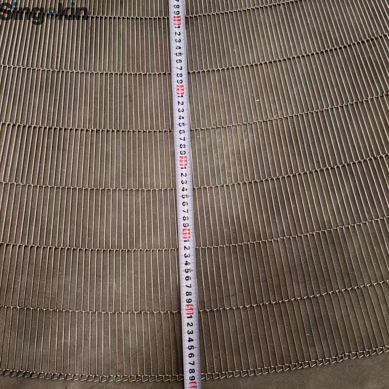 90 degree or 180 degree turn conveyor belt / mesh tape