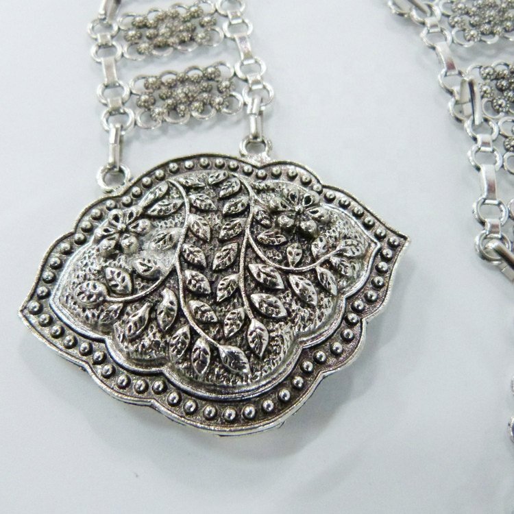 New Silver chain belt women fashion Beautiful flower style Belt