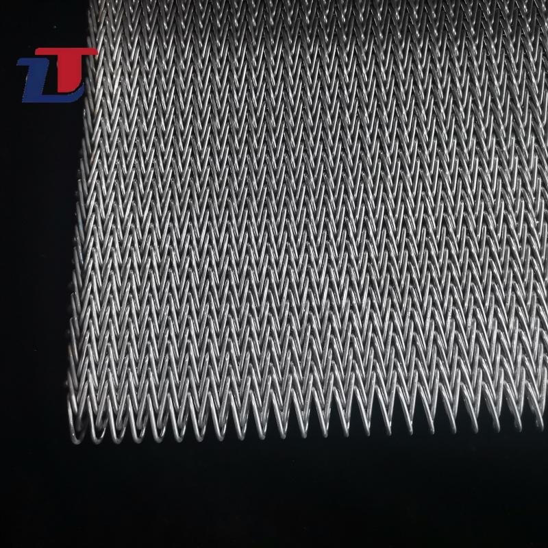 Compound Balanced Chain Link Mesh Conveyor Belt Stainless Steel Herringbone Conveyor Belt