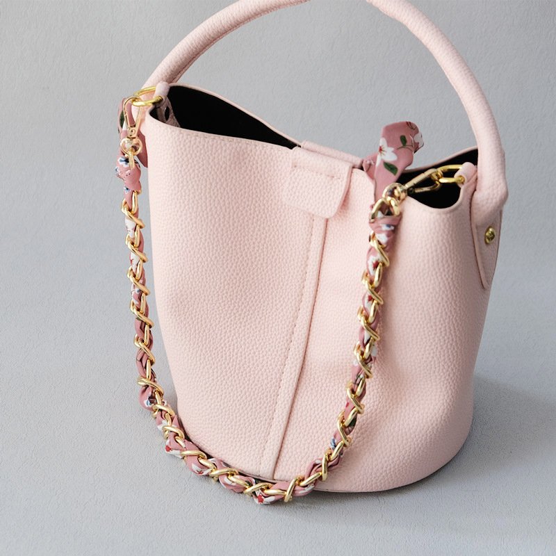 Multi Color Shoulder Bags Strap Metal Chain Scarves Fabric Design Elegant Accessories Anti-lost Women Cell Phone Wrist Strap