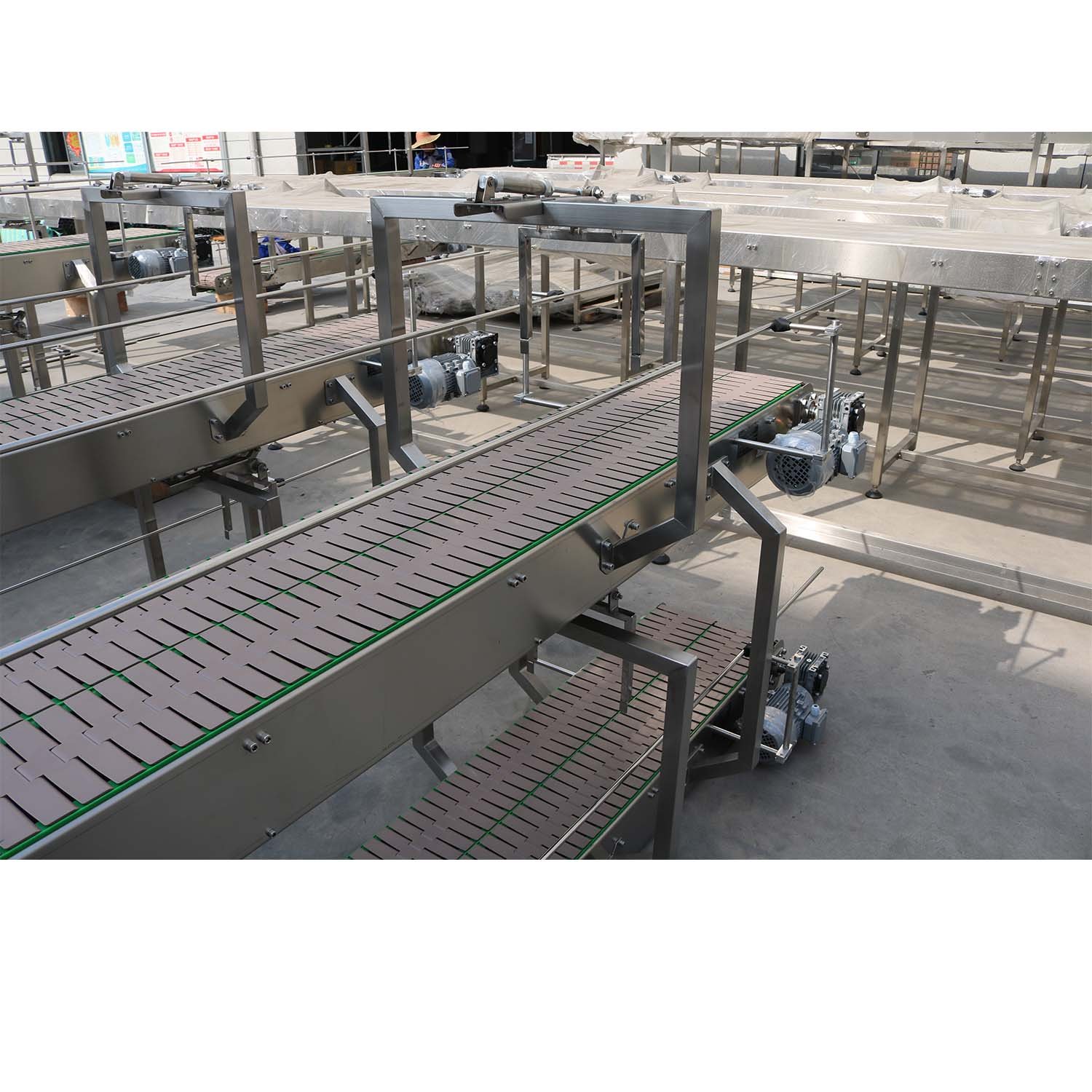 Factory Supply Plastic Slat Chain Conveyor Slat Chain Conveyor System Slat Conveyor