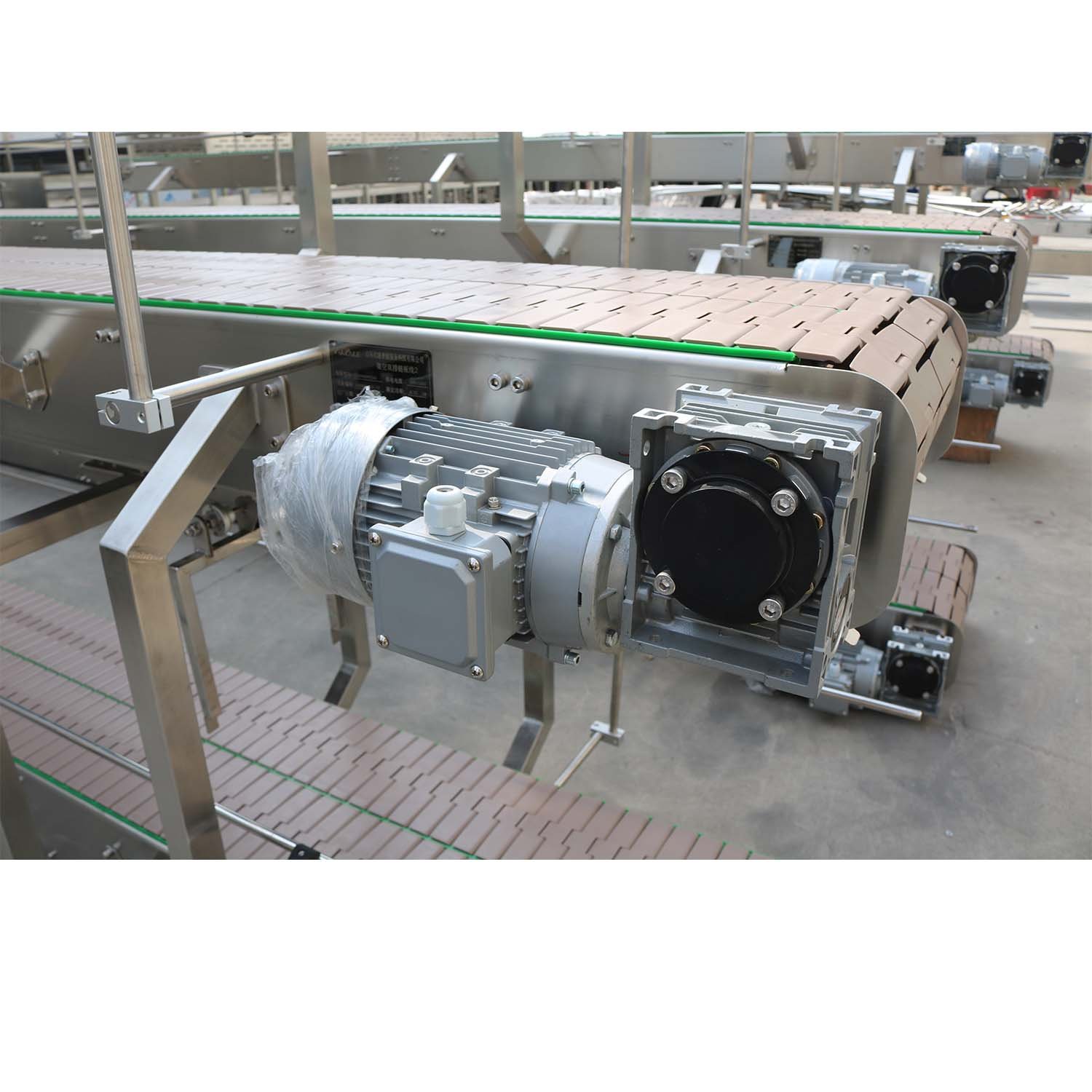 Factory Supply Plastic Slat Chain Conveyor Slat Chain Conveyor System Slat Conveyor