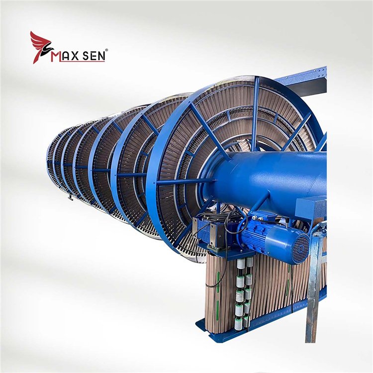 Top Chain Spiral Conveyor with High Quality for Outside Cartons Transport