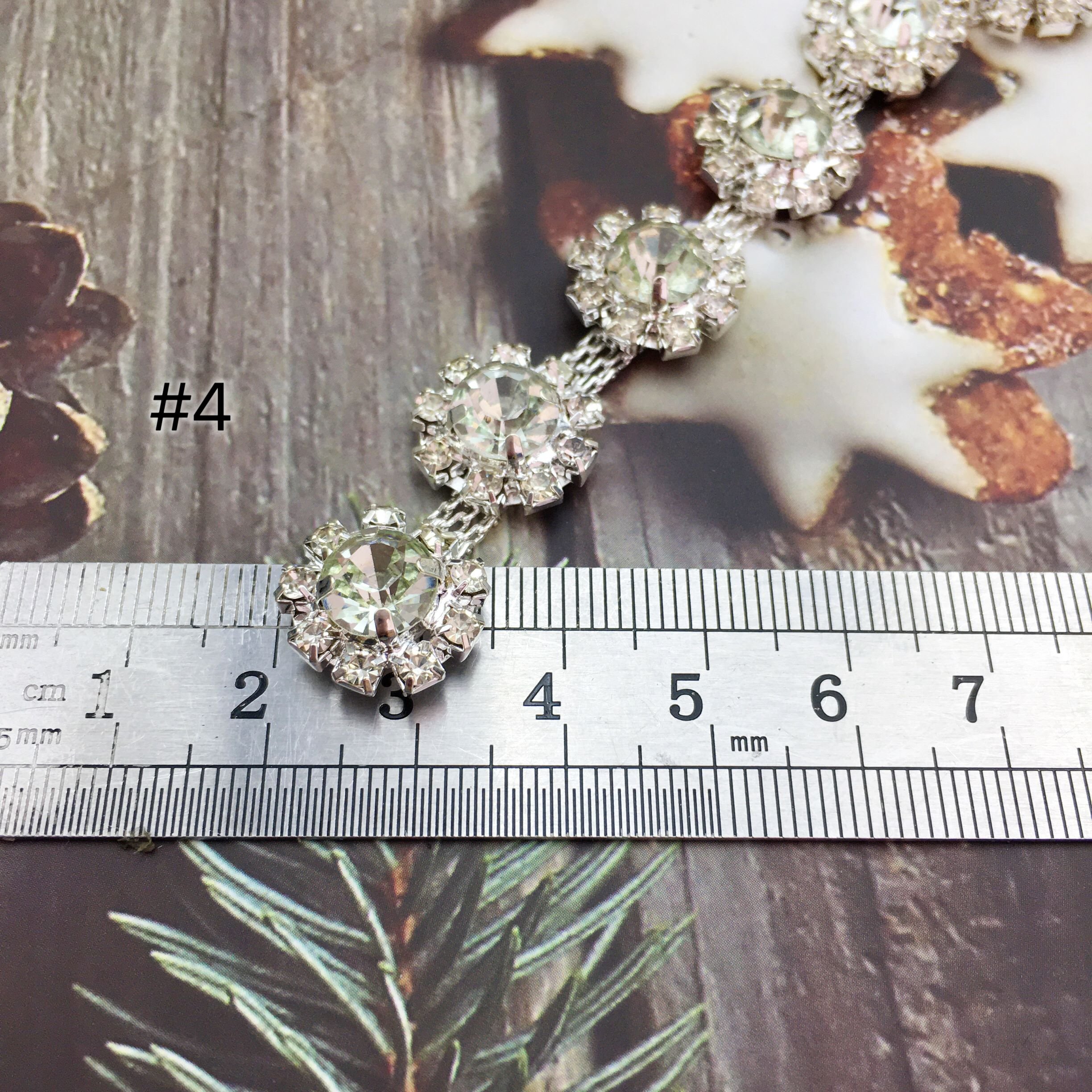 SINRONG Diamond Water Flower Chain DIY Crystal Glass Wedding Dresses Clothes Jewelry Making Oval Shape Rhinestones Flatback