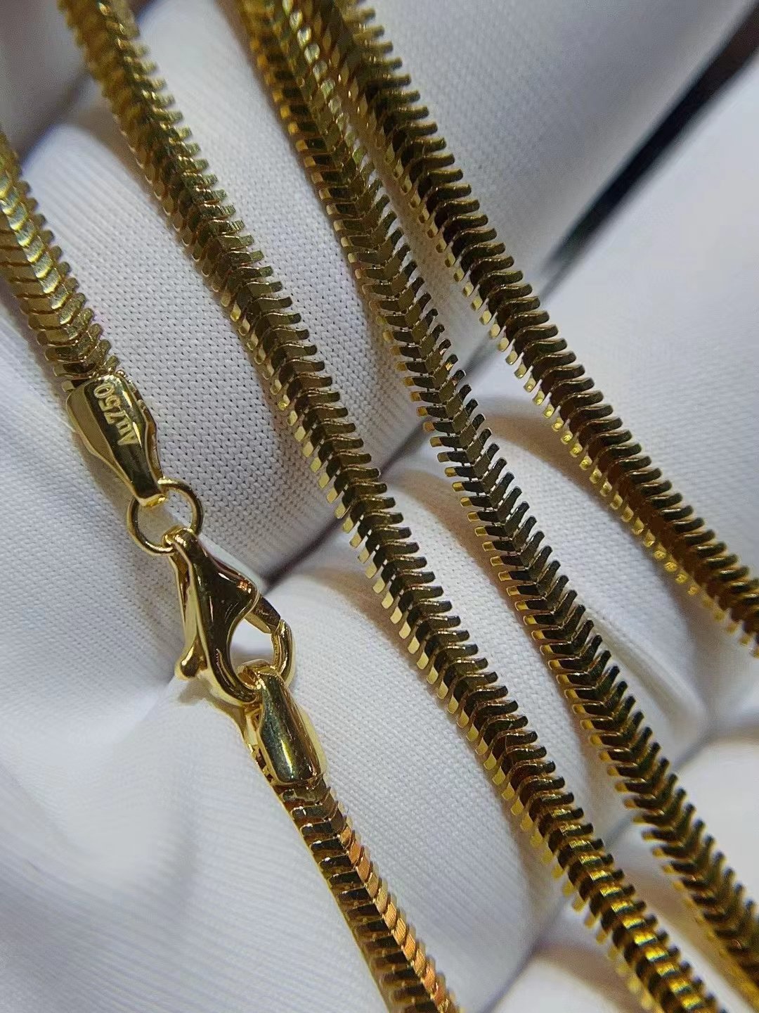 Au750 Yellow Solid Gold Snake Chain Belt Real 18k Gold Snake Bone Chain Saudi Gold Jewelry Pawnable 18k
